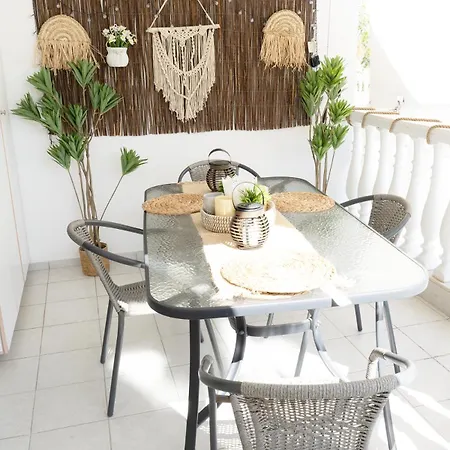 Julie's Home Παραλία Ακράτας Апартаменты