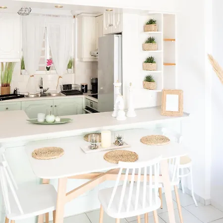 Julie's Home Παραλία Ακράτας Paralia Akratas