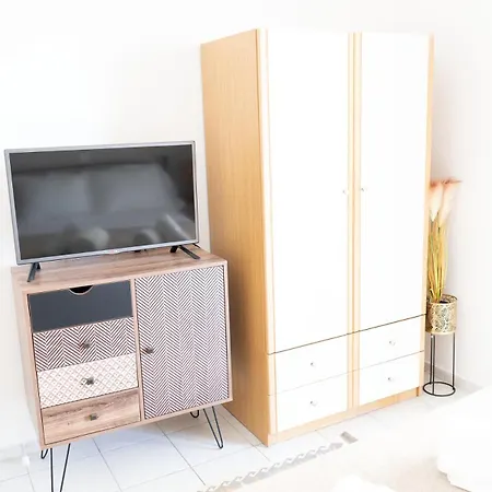 Julie's Home Παραλία Ακράτας